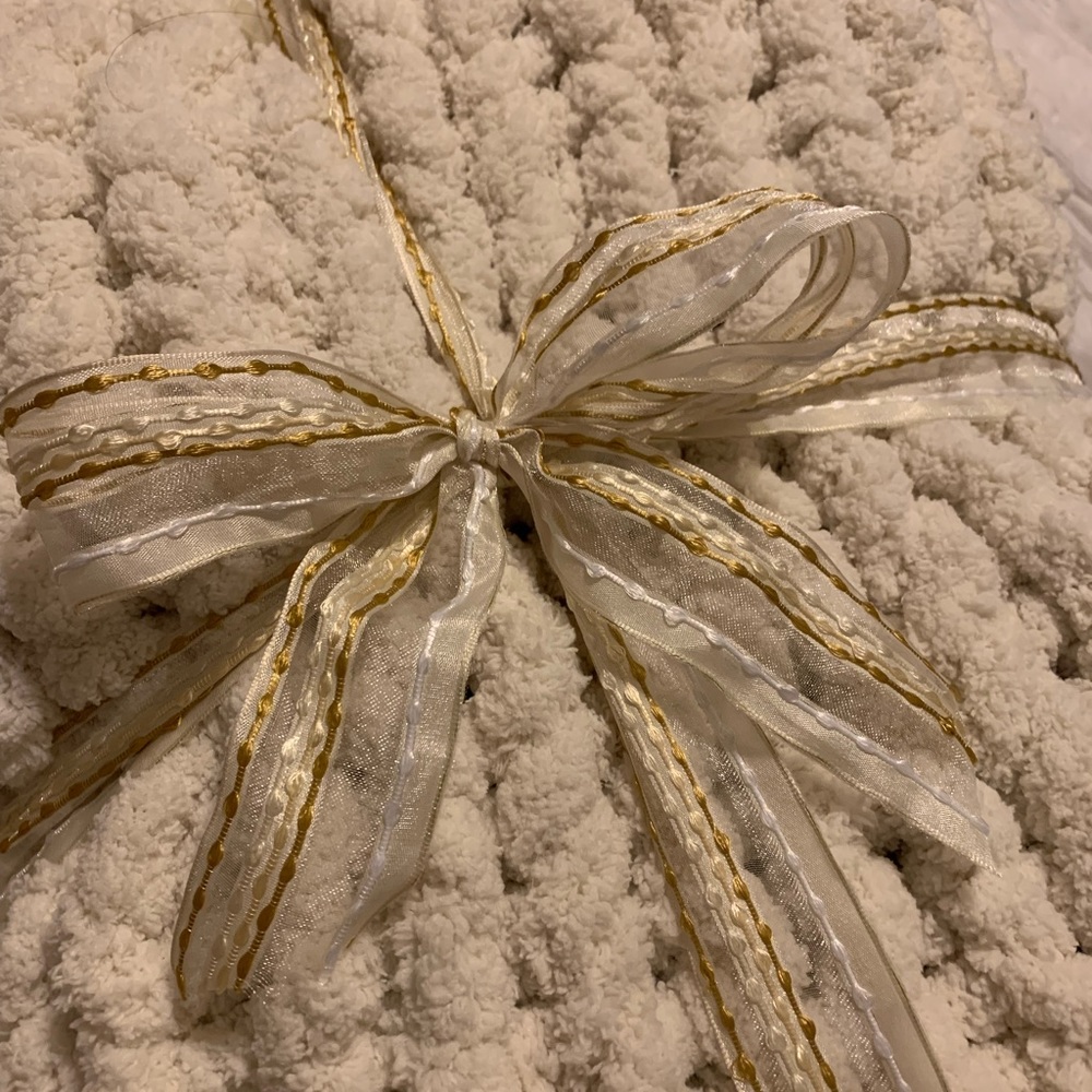 Chunky chenille oversized throw